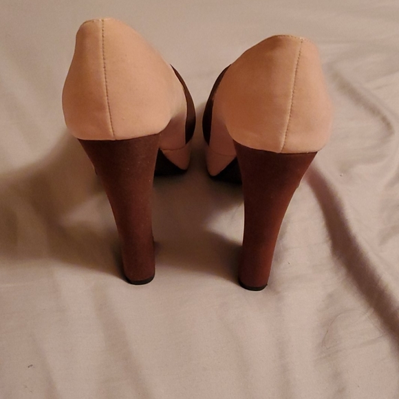 Shoes - Picture 2 of 5